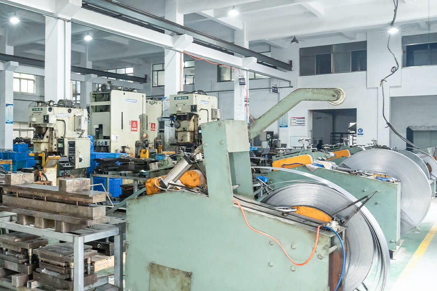 Nhà máy làm việc