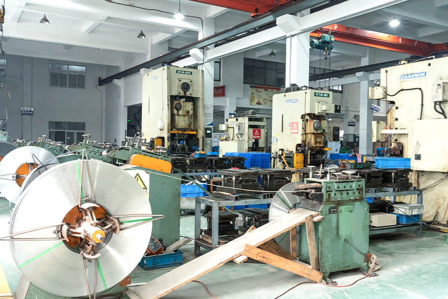 Nhà máy làm việc